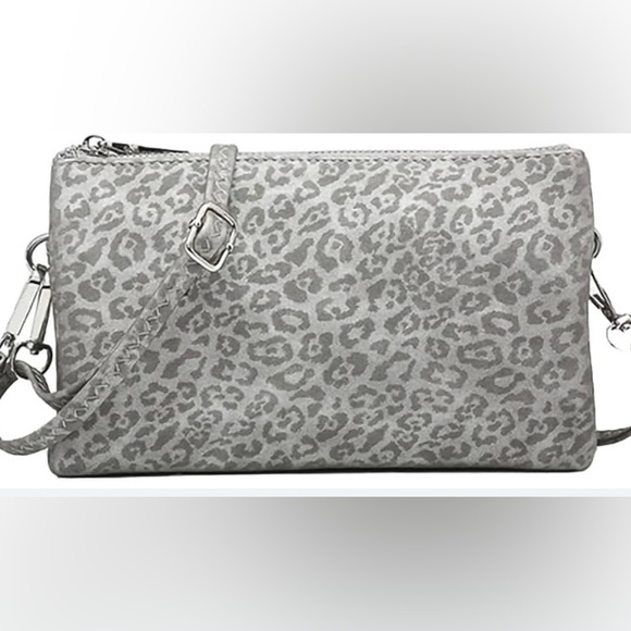 Jen & Co Leopard Crossbody Riley Clutch - Picture 1 of 6